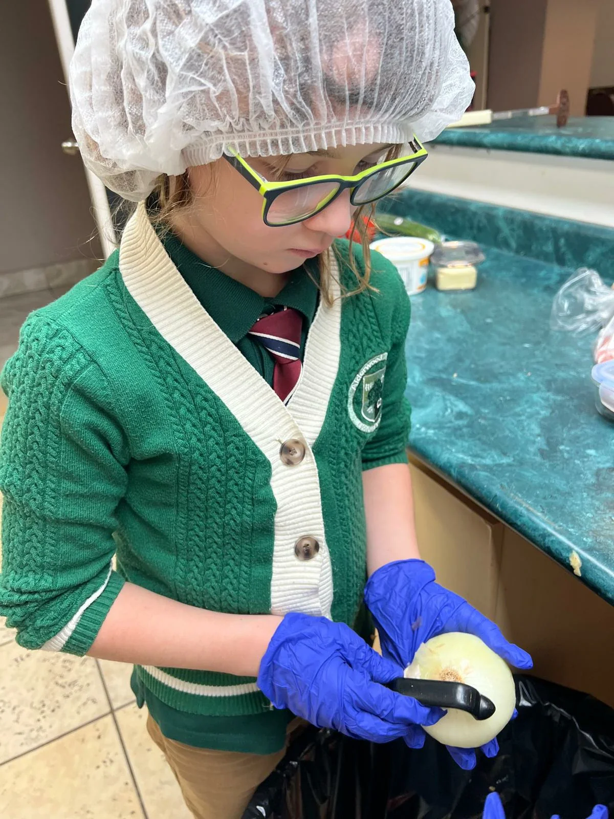 alderwood-academy-child-safety-glove-cleanliness-glove
