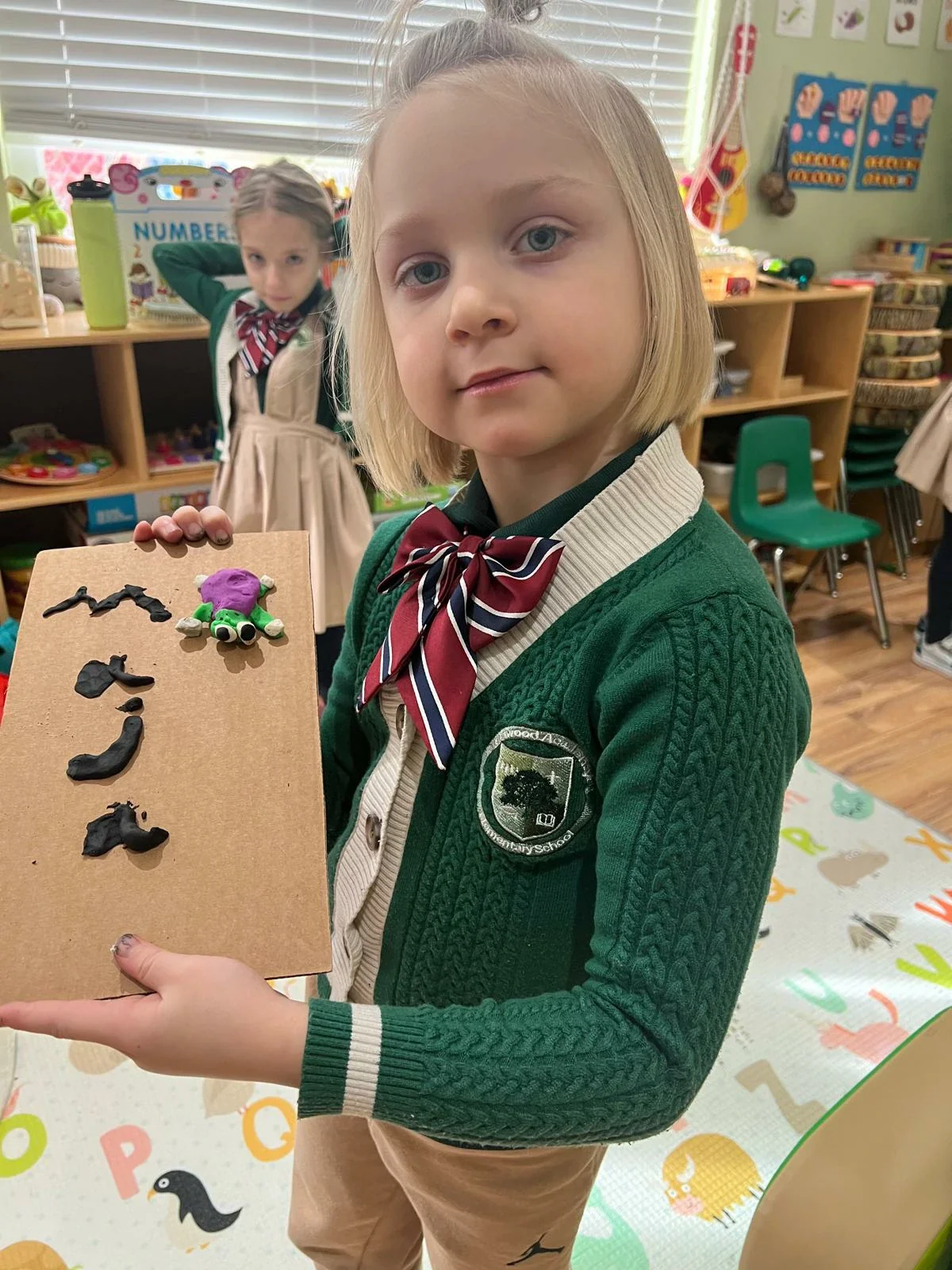 alderwood-academy-collar-school-uniform-smile-child-uniform