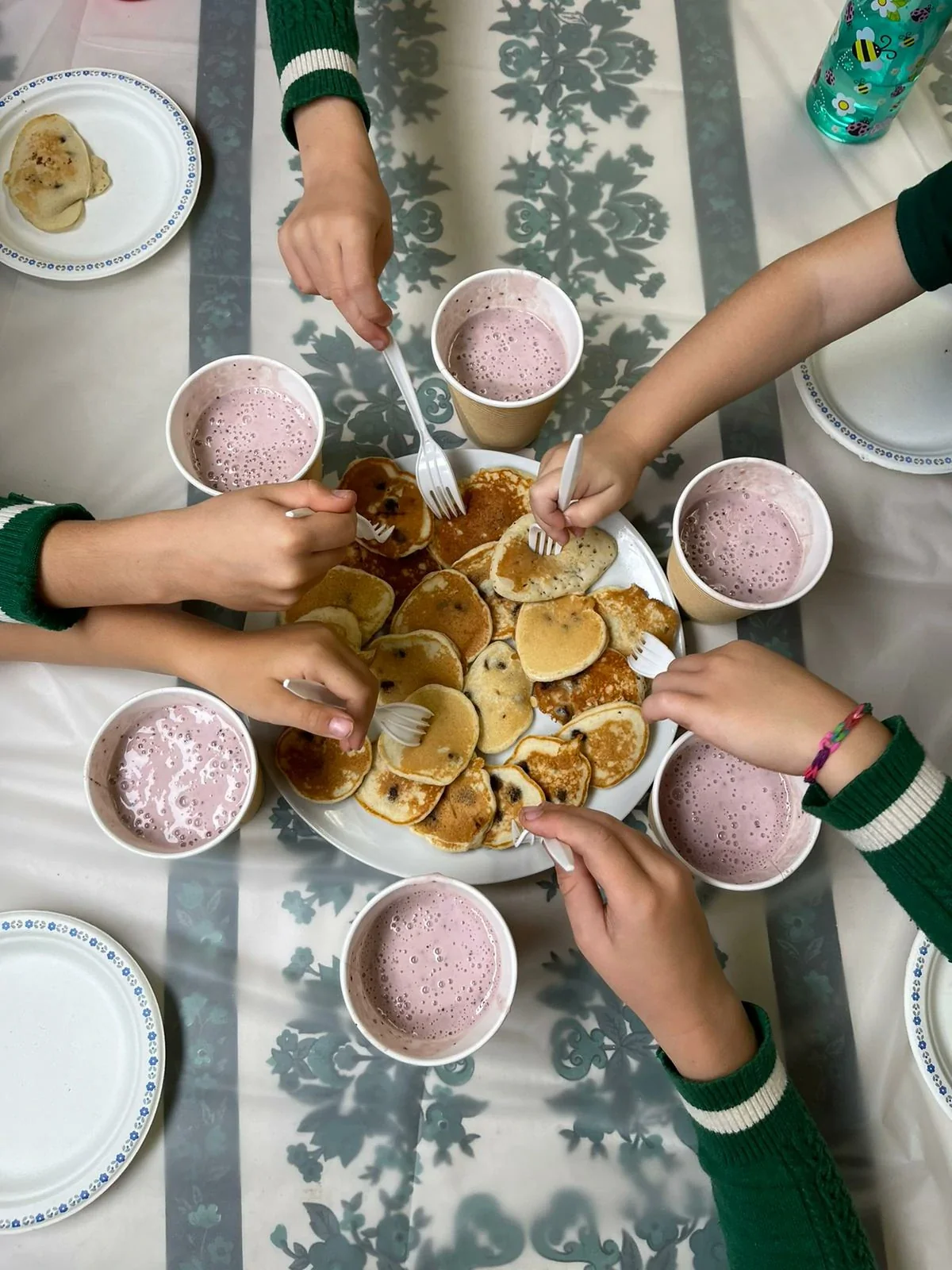 alderwood-academy-food-tableware-ingredient-serveware-finger-food