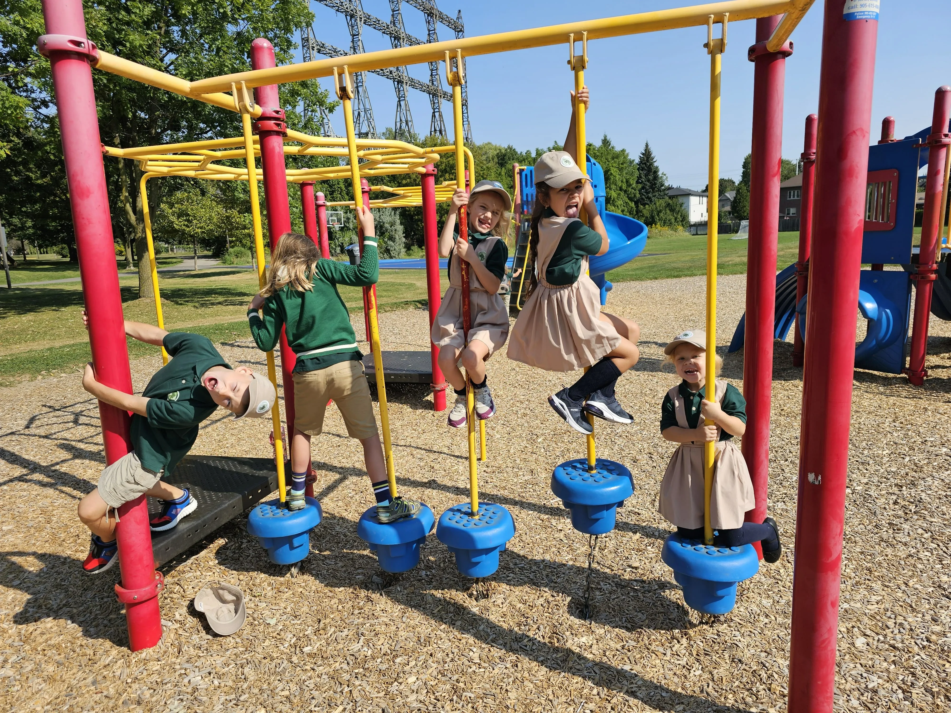 alderwood-academy-outdoor-play-equipment-recreation-public-space-fun-child