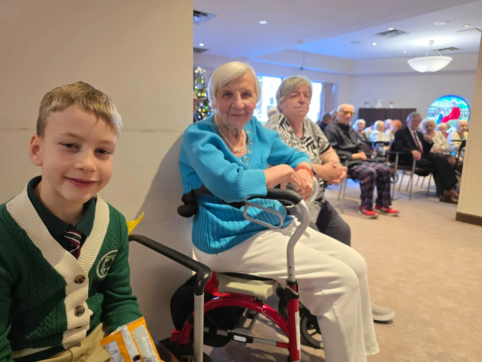 alderwood-academy-wheelchair-furniture-chair-sitting-fun